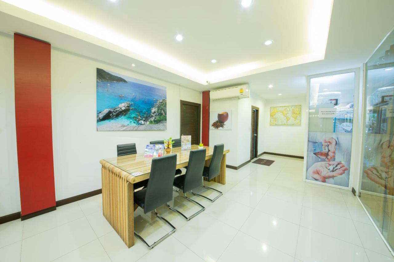 Oyo 373 Mc Ginger House Hotel Patong Exterior photo